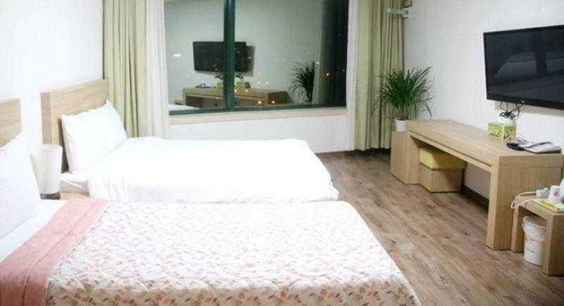 יאוסו Elena Business Hotel מראה חיצוני תמונה
