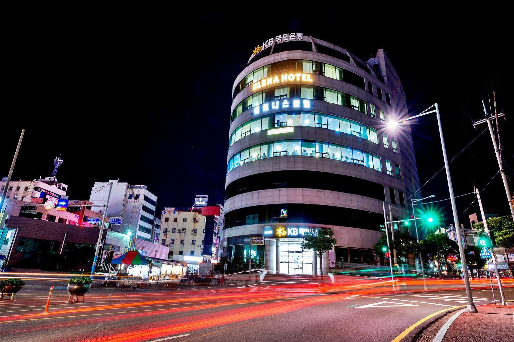 יאוסו Elena Business Hotel מראה חיצוני תמונה