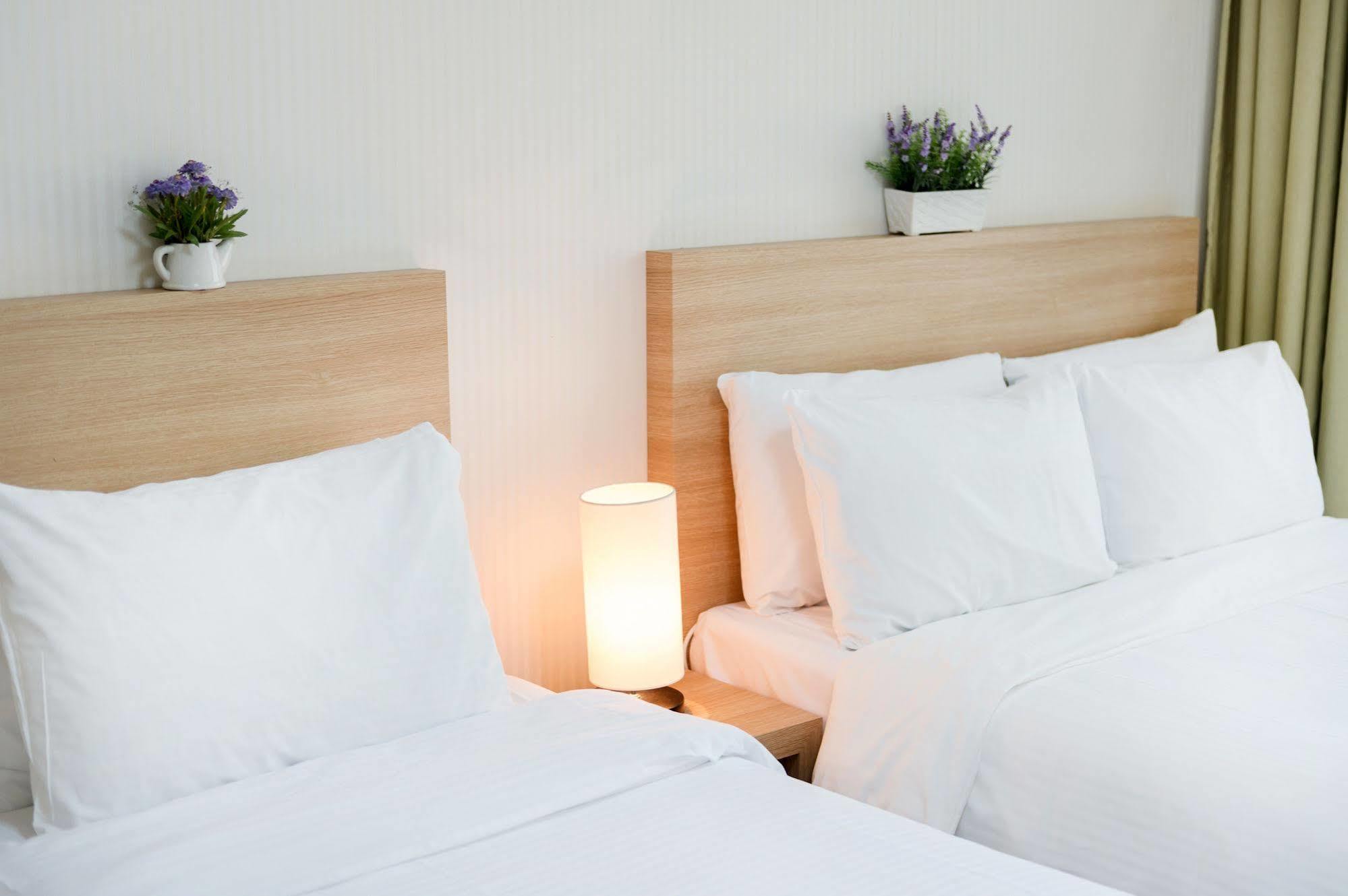 יאוסו Elena Business Hotel מראה חיצוני תמונה