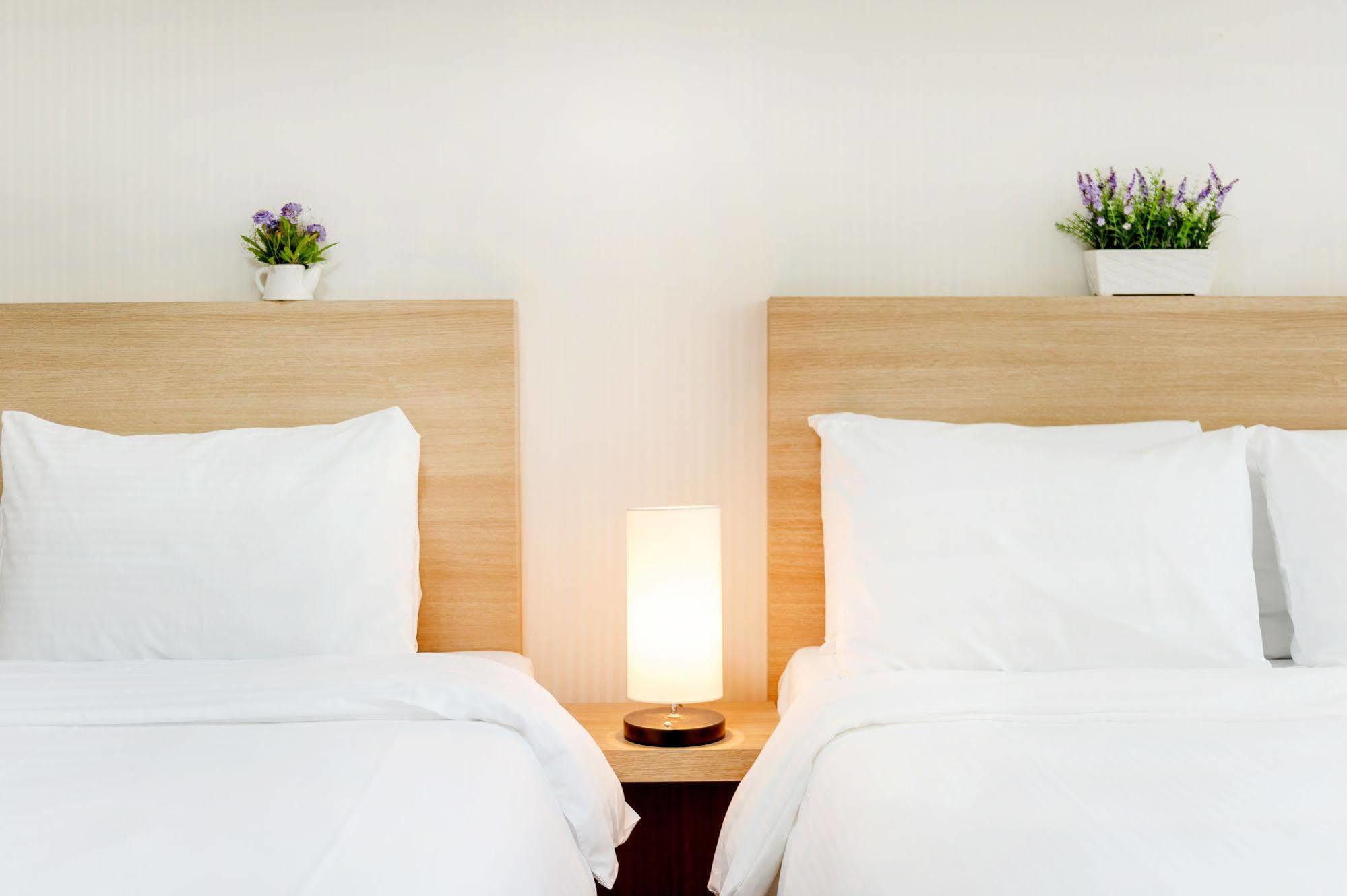 יאוסו Elena Business Hotel מראה חיצוני תמונה